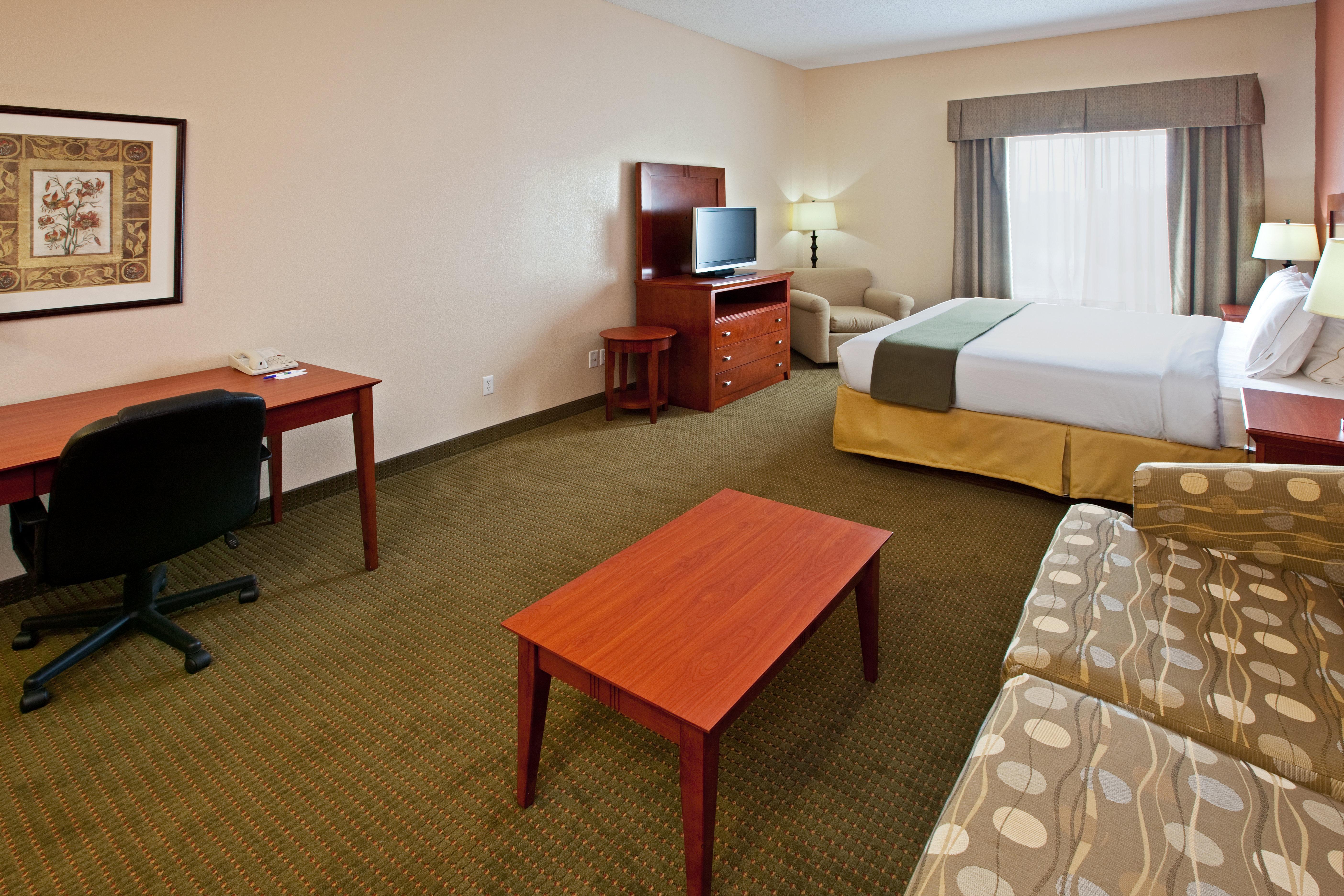 Holiday Inn Express Hotel & Suites Bedford By Ihg מראה חיצוני תמונה