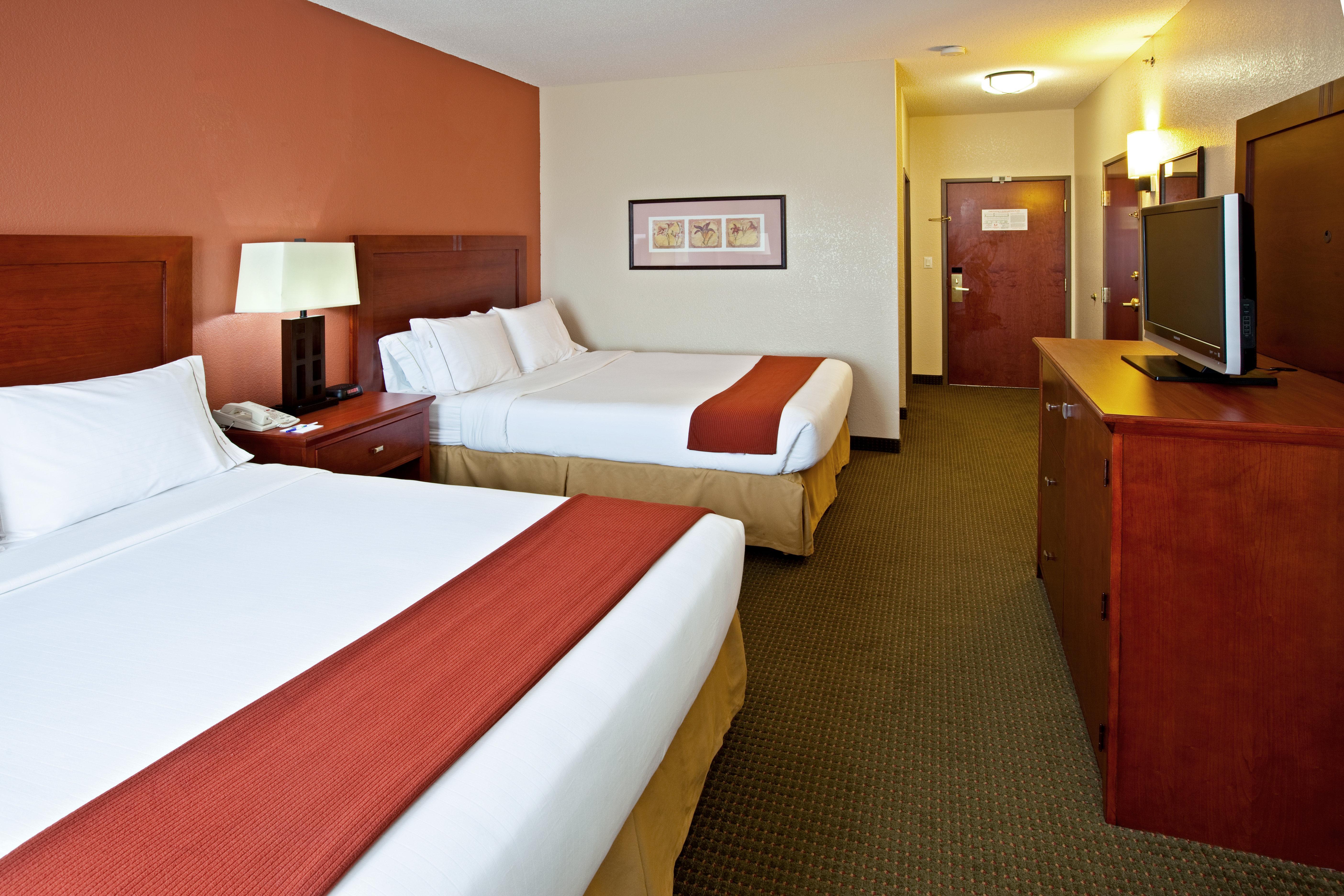 Holiday Inn Express Hotel & Suites Bedford By Ihg מראה חיצוני תמונה